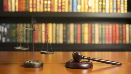 外汇对敲行为的法律责任分析