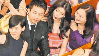 汪小菲为避媒体6天没出门，与S妈打视频官司争遗产