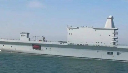 大陆突现神秘大型船，从两栖作战到无人机航母？岛内怀疑巨船用途