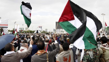 “群聊门”调查：华尔兹被苹果手机坑了？