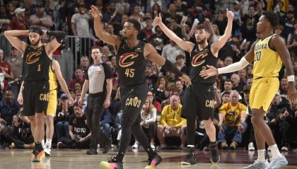 NBA季后赛｜东部第一骑士遗憾出局 伤病成了最大拦路虎