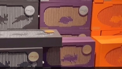 胖东来自营月饼包装设计费花了1000万？门店回应：确实花了这个价钱，售价97元至350元/盒