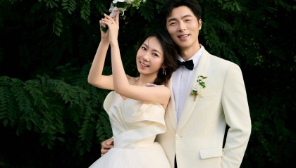 最强售后！演员方文强刘文曲官宣结婚 谭松韵刘昊然送祝福