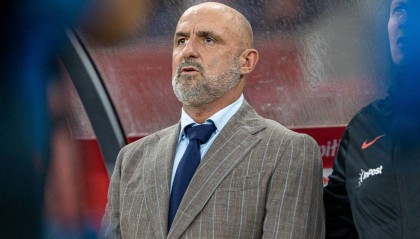 无缘国足帅位！曝前波兰主帅普罗别日接近执教哈萨克斯坦