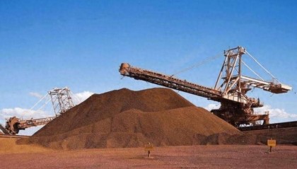 稀土卡脖子，美方军工企业停摆！美财长喊话：开出取消关税的条件，美农户输惨了