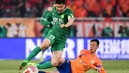 德转显示泰山中场彭欣力租借亚泰，租借费19.8万欧