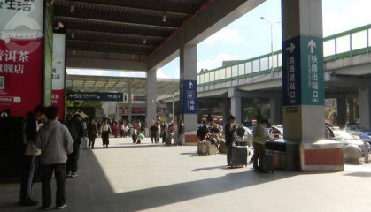 紧急！正要出站，两名14岁少女在昆明火车站被民警拦截…