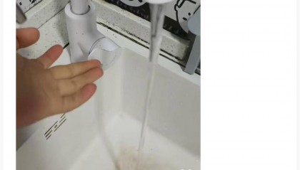 长江湖北段宜昌、荆州多区县反映自来水异味 水务公司：氯元素投放增加导致，水质正常