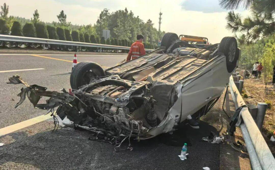 司机强行变道酿大祸，反诬赖对方：“我要是撒谎就天打雷劈！”