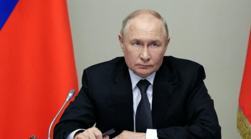 泽连斯基有一个大胆计划，特朗普已经开了绿灯，普京强硬警告：“战斧”若出，俄美翻脸！