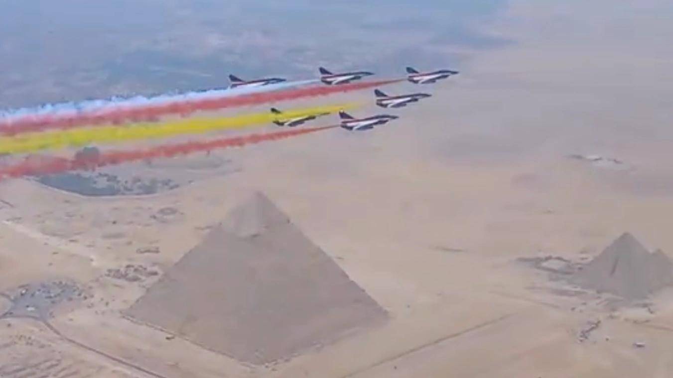 怕被歼10抢单了？美媒：暂停八年后，法国紧急向埃及交付阵风战机