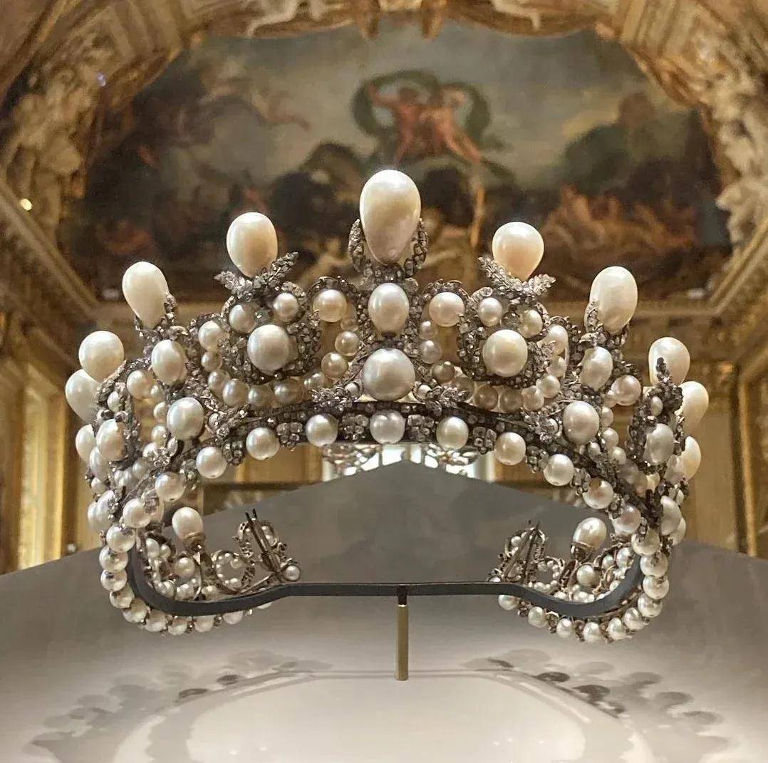 卢浮宫被盗的珠宝中,有拿破仑送给妻子的爱情信物