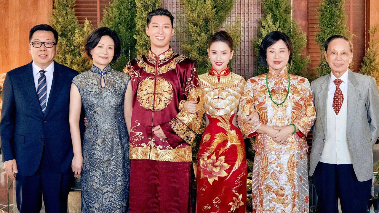 考古 | 何超莲窦骁双双辟谣离婚！两人感情生活引各方热议