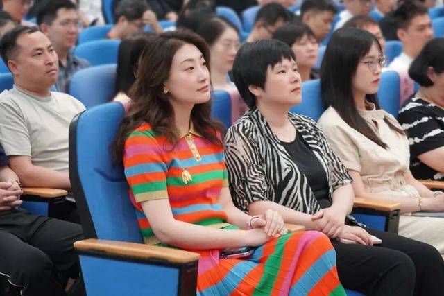 宗馥莉“心腹”祝丽丹离职！曾是娃哈哈核心高管