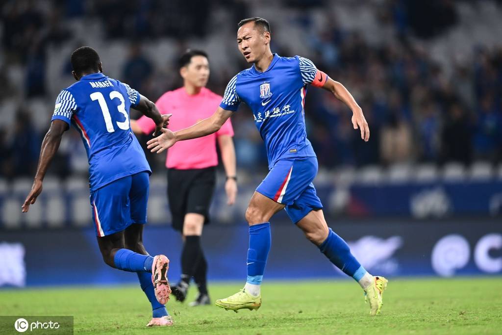 中超最佳阵容:萨里奇戴帽征服工体 瓦科双响领跑射手榜