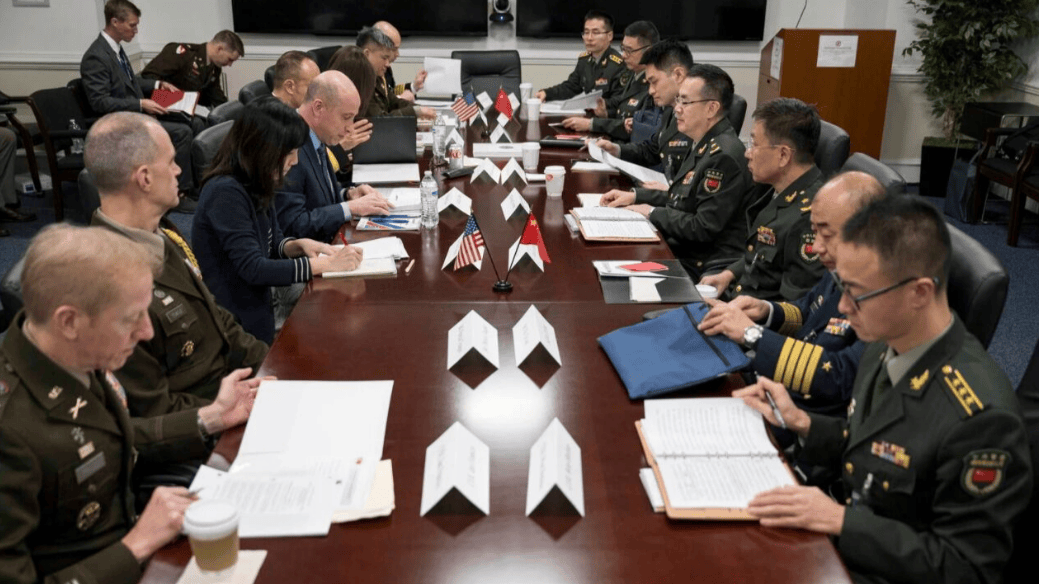 解放军当面知会美方后，封锁黄海超300小时，福建舰抵达指定地点