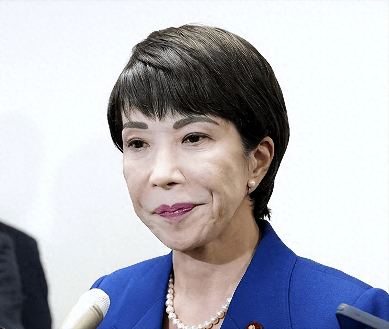 轮到日本“强烈抗议”了,80年来从未如此憋屈,高市早苗只剩下一张牌