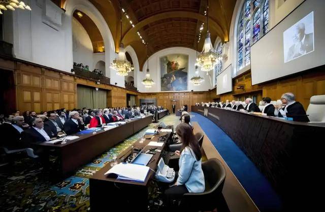 豪赌国运?高市早苗再提“台湾有事”,宣布备战!中国已通告全球
