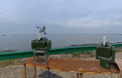中国单兵拦截型无人机亮相！前天还有人问解放军有俄乌同款吗？我方直接王炸